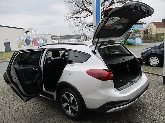 FORD_Focus_Active_Turnier__6_.JPG 