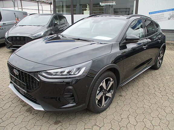 FORD_Focus_Active__2_.JPG 