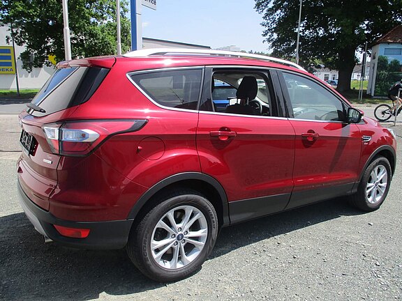 Ford_Kuga_Titanium__4_.JPG 
