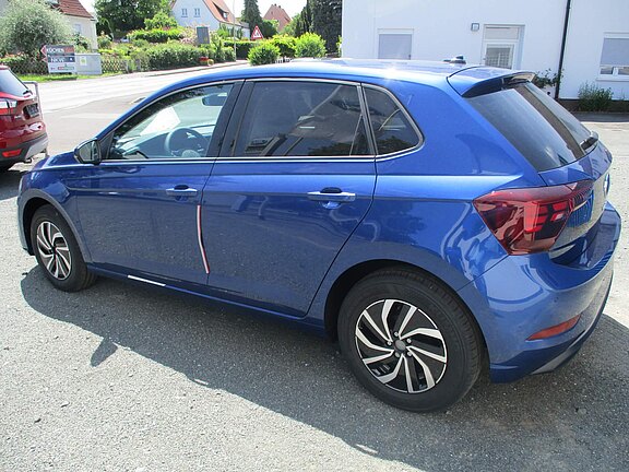 VW_Polo_blau_Nr.12__3_.JPG 