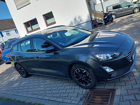 Ford_Focus_Turnier__1_.jpg 